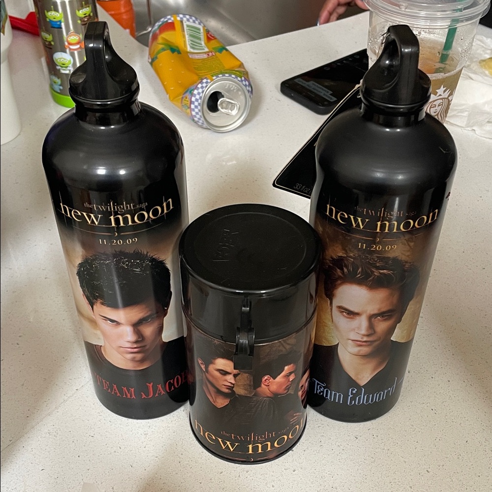 Team Jacob and Edward bottles